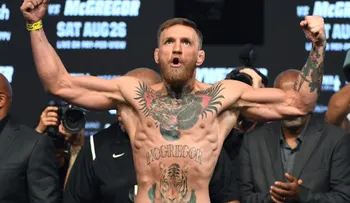 Conor McGregor es detenido después de atacar un bus y dejar fuera de pelea a dos luchadores de la UFC