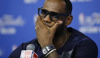  La respuesta de LeBron James a Donald Trump: â??¡Oye, zángano Stephen Curry ya ha dicho que no va!â? a la Casa Blanca 