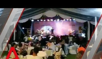 Tsunami de Indonesia sorprende grupo de personas que disfrutaba de un concierto
