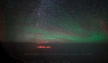 Captan imagen rara en el cielo durante un vuelo (Video)