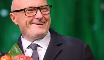 Hospitalizan al cantante Phil Collins tras una caída