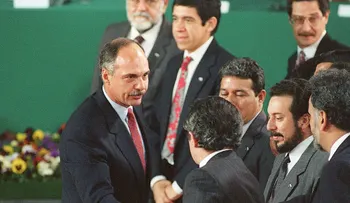Lo que salió bien y lo que salió mal de proceso de paz de El Salvador 25 años después de su firma