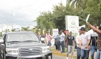 Manifestantes vociferan contra Danilo Medina en Santiago