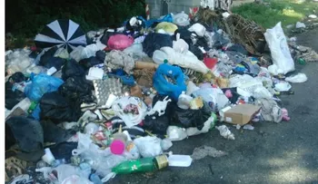 La basura arropa a "El Cañero"; moradores SDE temen brote de enfermedades