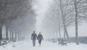 Fuerte tormenta invernal azota al noreste de EEUU 