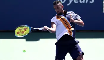 Polémica en el US Open por un árbitro baja al campo a animar a tenista que iba perdiendo y que acabó ganando el partido