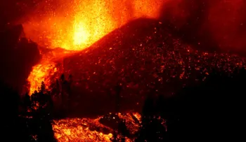 Surge una nueva boca eruptiva en La Palma y hay más evacuaciones