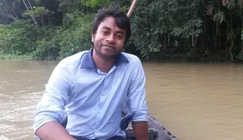 Asesinan en plena calle a otro escritor laico en Bangladesh