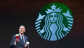 Starbucks planea contratar a 10.000 refugiados y ayudará a sus socios mexicanos