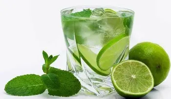  Beneficios de beber agua con limón: no creas todo lo que dicen. Ayuda a adelgazar