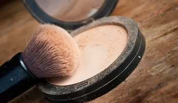 Cómo usar la base de maquillaje de manera correcta