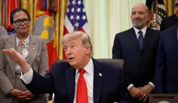 Trump se mofa de la exigencia iraní de compensaciones por daños de guerra