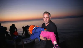 Mueren decenas de inmigrantes al hundirse las embarcaciones trataban llegar a Europa