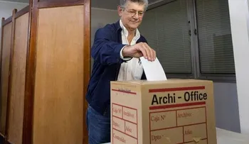 Allup descarta guerra de poderes en Venezuela