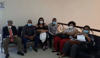 Waldo Ariel ocupa junto a otros médicos, un área del MSP y se declaran en huelga de hambre