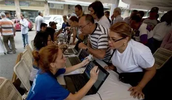 Oposición arranca etapa crucial para referendo contra Maduro