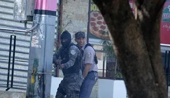Reportero de elCaribe interno por disparos que le hizo la Policía