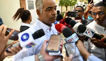 Gobierno amplía horario de oficinas eléctricas por 30 días para atender reclamos de facturación
