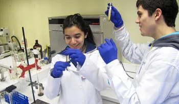 Darán mil becas a estudiantes del área de turismo