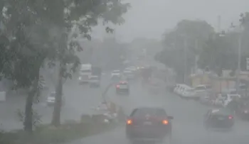Aguaceros seguirán lunes y martes por un sistema frontal; alerta contra 10 provincias