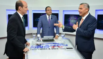 Ramfis Trujillo denuncia escándalo de corrupción en el BNV y presenta documentos 