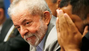 Juez Moro ordena detención de expresidente Lula