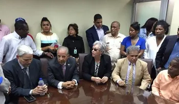 Tras reunión con Ministra, médicos dejan sin efecto anunciado paro en hospitales