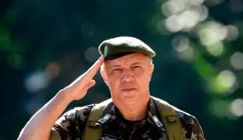 Lula destituye al comandante del Ejército brasileño