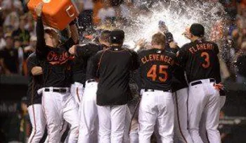 8-6. Machado jonronea para definir el triunfo de los Orioles