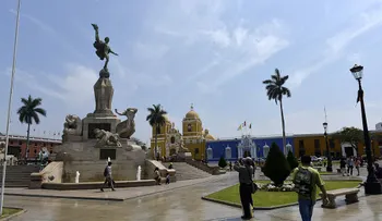 Al menos 18 muertos por accidente de bus en Perú 