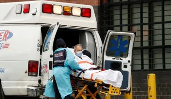 Trump ha empeorado salud en EEUU con declaraciones: NY triplica casos intoxicación con desinfectantes