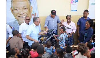 Senador Johnson Encarnación realiza operativo médico en Hondo Valle