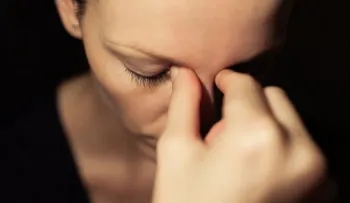 6 síntomas de que te importa lo que piensen los demás