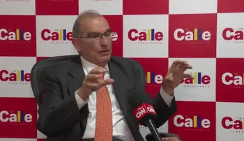 Organizan colecta en Internet para ayudar a pagar millonaria deuda de excandidato Humberto de la Calle