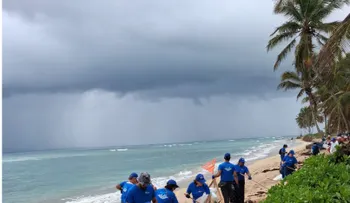 Realizan jornada de limpieza en playa Uvero Alto, Punta Cana
