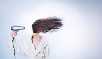 ¿Será verdad que si te lavas mucho el cabello se cae?
