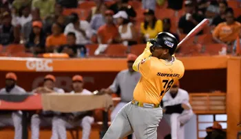 Águilas derrotan Toros con tres impulsadas de Clase y los Rodríguez