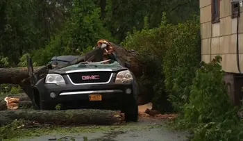 Tormentas en EE.UU. dejan al menos 2 muertos; el riesgo de inundación continúa