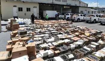 Desmantelan fábrica clandestina de bebidas alcohólicas adulteradas en San Cristóbal