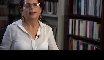 La escritora Angela Hernández, apoya la propuesta de Luis Martín, de un cenotafio para Rosa Duarte 