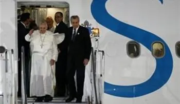 El papa Francisco: no se puede ofender la religión; en una indirecta a Charlie Hebdo