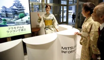 Un androide es la nueva recepcionista de grandes almacenes en Tokio