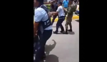 VIDEO: Policía municipal mata de un tiro a un â??limpiavidriosâ? en el Parque Zooberto