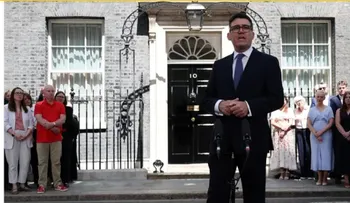 Andy Burnham asume Gobierno británico tras encargo del rey