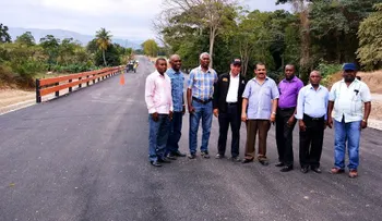 Senador agradece a Danilo terminación de puentes en Elías Piña