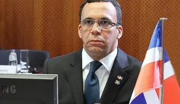 Canciller Andrés Navarro recibe a jefa de la Minustah