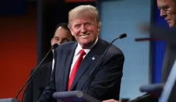 Aspirante republicano se burla de Trump por no querer ir a un debate