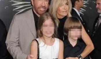 Chuck Norris demanda compañías farmacéuticas, por envenenar a su esposa 