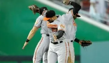 Orioles remontan para vencer 7-3 a Washington 