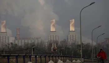 Pekín cierra su última gran central eléctrica de carbón
